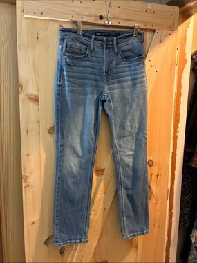 BKE Men’s straight Jeans in  Blue Wash